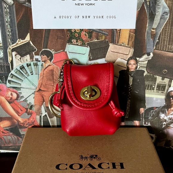 COACH VINTAGE RED LEATHER TURNLOCK DAYPACK MINI BAG CHARM KEY RING - Picture 7 of 10